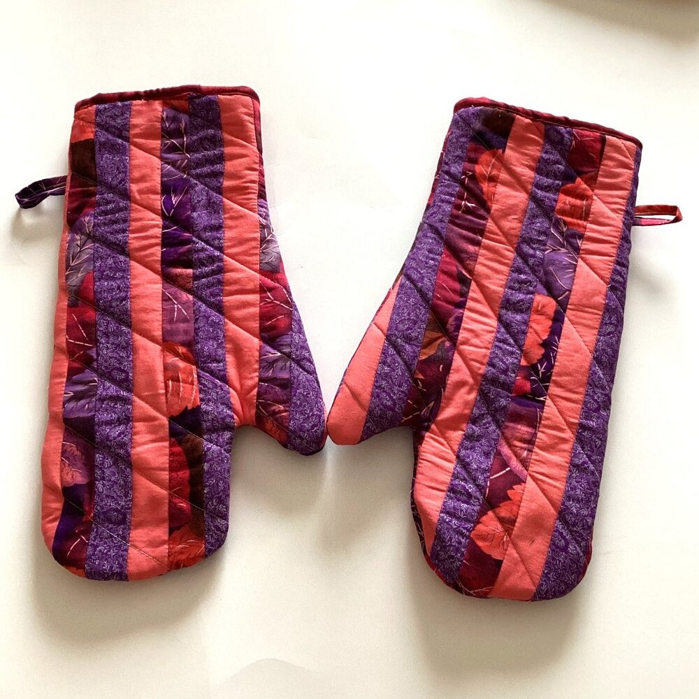 Handmade Oven Mitts + Tea Cup Pot Holder Set + Tea Towel Kitchen Linens - Picture 3 of 6